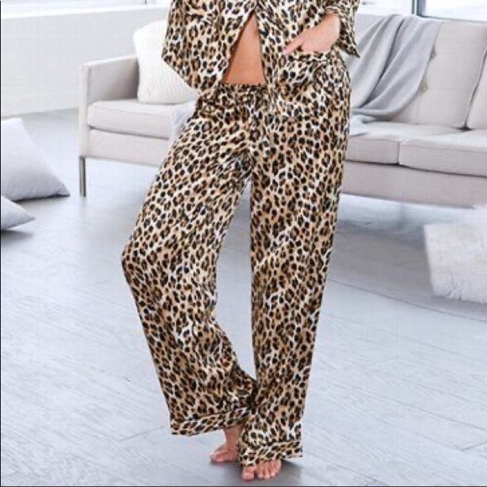 Practically new VS leopard satin pajamas - Picture 3 of 7